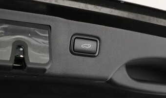Kia Sorento 2.2 CRDi UM 2018 – 7-místné, Premium výbava - 13