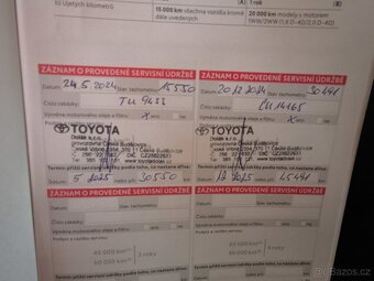 Toyota RAV4 Hybrid 4x4 - 13