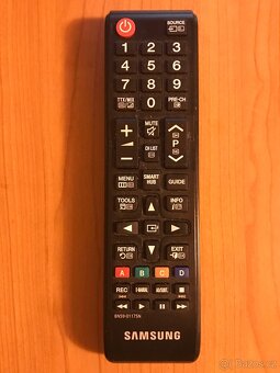 Samsung Smart TV UE40H6470SS • Sharp • Tesla set top box - 13
