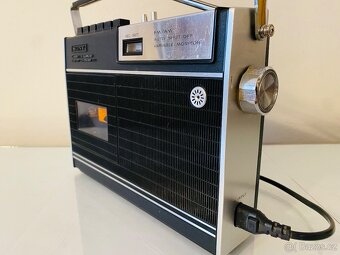 Radiomagnetofon Sony CF 150, 70.léta - 13