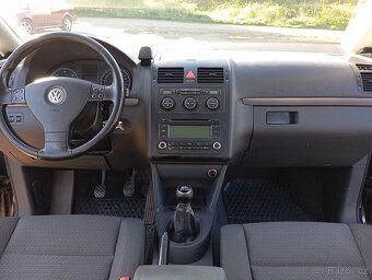 VW Touran 2.0 TDI BKD 2005 - 13