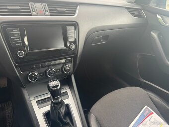 Škoda Octavia 1.4 tsi 110kw r.v.2016, Serviska - 13