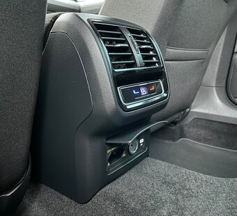 VW Passat combi 2.0 tdi 110 kw Facelift Evo - 13