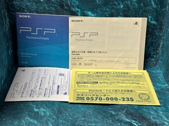 PSP 3000 Piano black včetně originálního boxu - 13