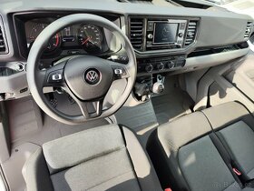 VW Crafter 2023 skříň prakticky nový DPH - 13