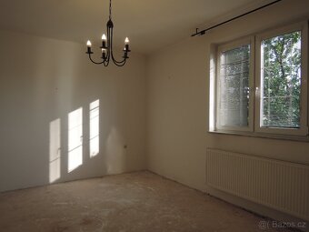 Dům s pozemkem 540m2 a garáží, Sýkořice, Křivoklátsko - 13
