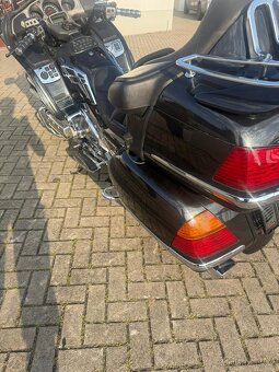 Honda GL 1800Goldwing - 13