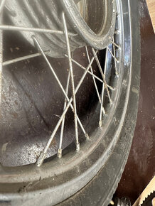 Predám kolo s plášťom, stred kola s ráfkem JAWA pionier 555 - 13