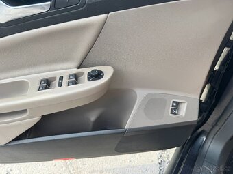 Volkswagen Passat Automat DSG-Parrot-Nová STK - 13