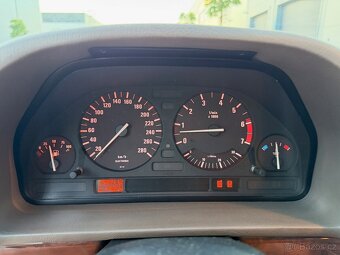 BMW 750i E32 V12, r.v. 1992 - 13