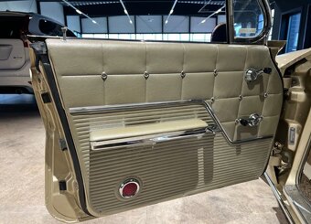 1962 Chevrolet Impala - 13