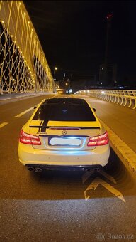 Mercedes Benz E350CDI Coupe - 13