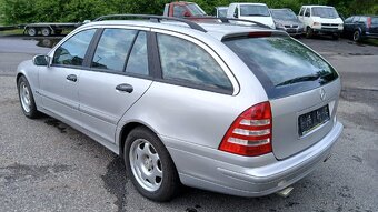 Mercedes c220 cdi 110kw rok 2005 face - 13