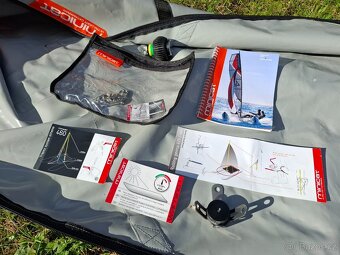 Katamarán Minicat 460 - 13