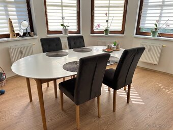 Jídelní stůl Jysk rozkládací - 13