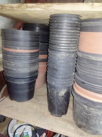 Květináče - různé velikosti a barvy - 13