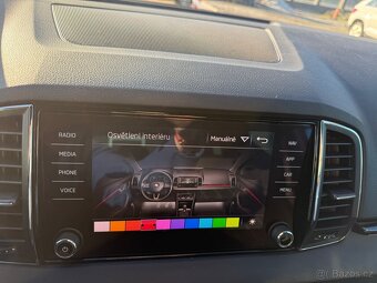 Škoda Karoq Sportline 2020 1.5 TSI 110kw DSG Tažné Panorama - 13