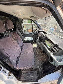 Ford Transit - 13