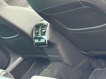 Superb 3 2TDI DSG 147kw Sportline Virtual Matrix  M.rok2023 - 13