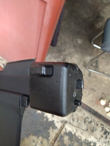 Roletka do zavazadlového prostoru auta - 13