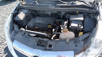 OPEL CORSA D 1.2i 16V  1.MAJITEL  NĚMECKÉ DOKLADY  - 13