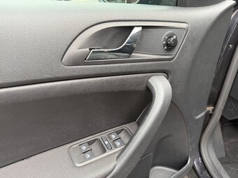 Škoda Yeti 2.0 TDI 103 kW 4x4, rok 2010 - 13