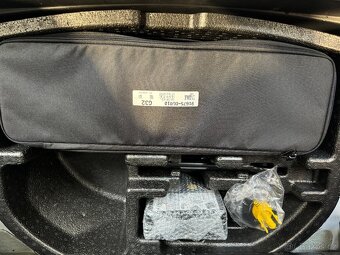 Hyundai Kona Electric 150kw / 64kWh TREND 04/2021 FACELIFT - 13