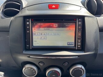 Mazda 2 1.3 62kw, 2012, bez koroze, servisovaná, hezký stav - 13