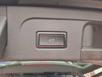 VW Touran Highline 2.0TDI 110kW DSG Tažné - záruka Autodraft - 13