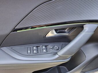 Peugeot 2008 GT 130 ,8 rychlostní automat,24 TKM - 13