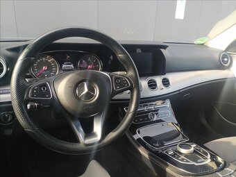 Mercedes-Benz Třídy E 2,0 Avantgarde  E 220 d  4MATIC (2018) - 13