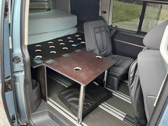VW T5 MULTIVAN 2,5TDI 128kw AUTOMAT 2005 - 13