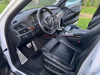 BMW E70 X5 3.0D - 13