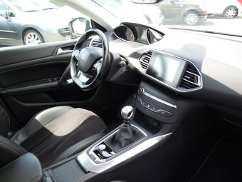 Peugeot 308SW 2.0HDi 110kw(150h) r.v.8/2017 - 13