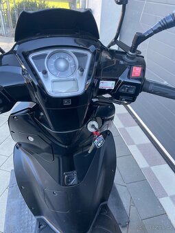 Kymco People GTi 200 rok 2011 - 13