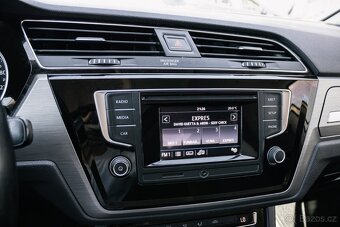 Volkswagen Touran 1.6 TDI BMT 115k Comfortline - 13