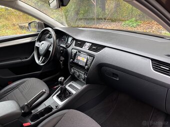 Škoda Octavia,  1.6 TDi 81 kW STYLE XENON NEHAVAR.SERVISKA - 13