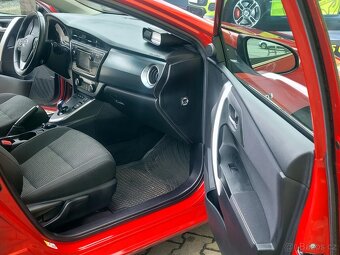 Toyota Auris, 1,8 Hybrid SERV.KNÍŽKA - 13