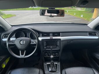 PRODÁM ŠKODU SUPERB II FACELIFT 3.6 FSI - 13