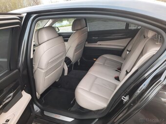 BMW 750 Li 4.4 V8 300 kW - 13