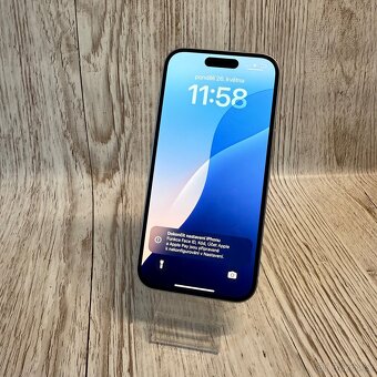 iPhone 15 128GB, bílý (12 měsíců záruka) - 13