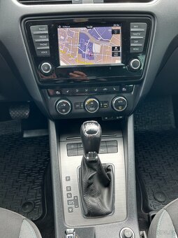 ŠKODA OCTAVIA III 1.6TDI 85KW DSG COMBI STYLE+ NAVI XENON - 13