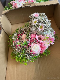 Luxusní věnec na stul, fontána z kamínků - 13