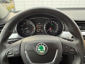 SKODA SUPERB 3.6 FSI V6 4X4 WEBASTO KAMERA - 13
