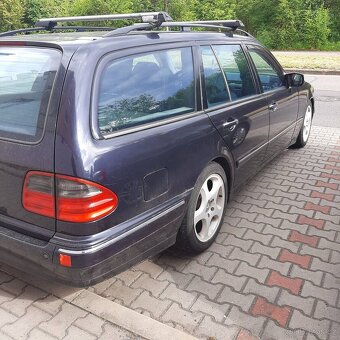Mercedes-Benz W210 3,2CDI rok výroby 2000 - 13
