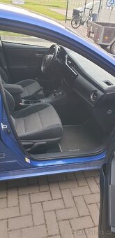 Toyota Auris 1.8 Hybrid, výbava Selection - 13
