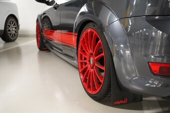 Ford Focus 2.5 ST - 13
