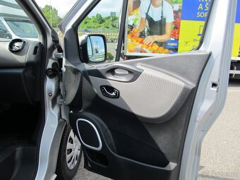 Renault Trafic 1.6 DCI 140 8 míst ČR - 13