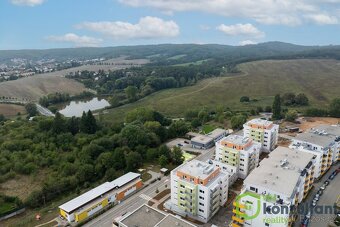 Pronájem moderního bytu 1+kk s předzahrádkou v Brně – Kamech - 13