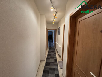RD 7+1 (372 m2) Semošice u Horšovského Týna - 13
